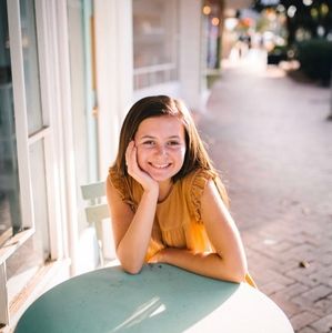 Meet your Posher, Abby